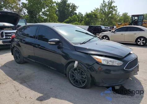 2016 Ford Focus Se z USA, uszkodzony, nr VIN 1FADP3K22GL344733